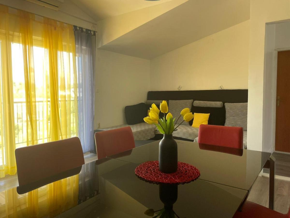 Sweet Apartment In Quiet Part Of Split Exterior photo